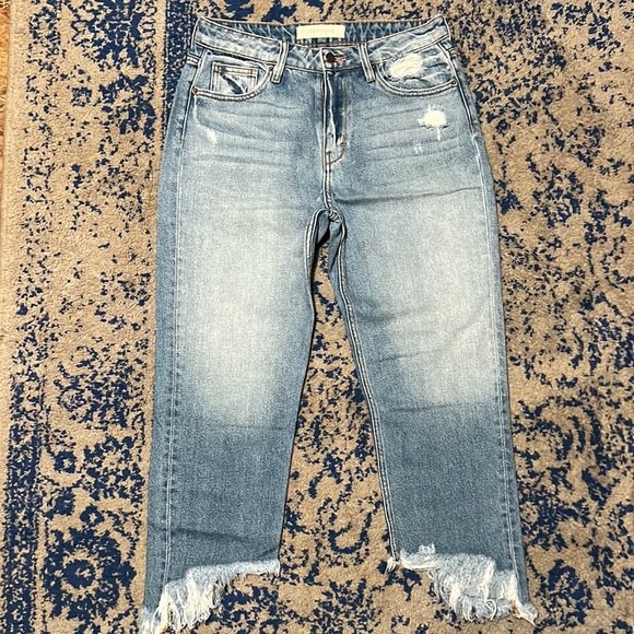 The Best Frayed Cuff Mom Jeans✨ by HIDDEN Jeans (Buckle) - Picture 3 of 9